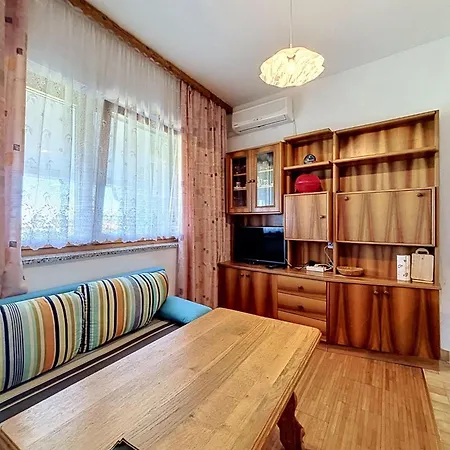 아파트 Ivo-1 By Interhome *
